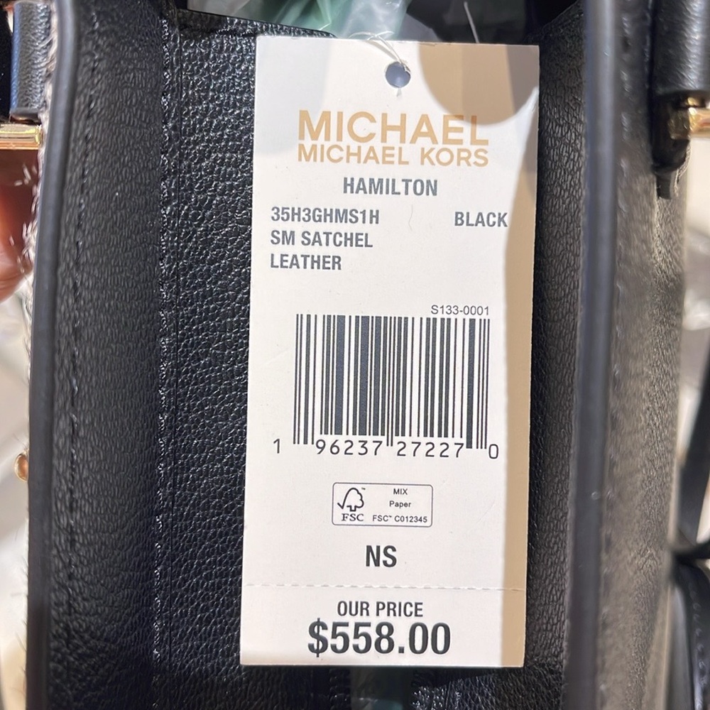 Michael Kors
Hamilton Small Satchel Leather
Color: Black Multi 
NWT - Picture 13 of 16